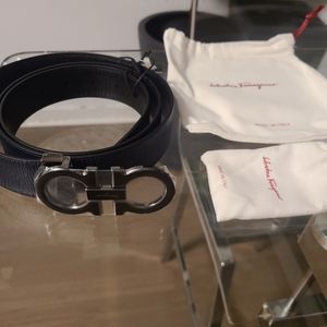 Salvatore Ferragamo Reversible Gancini Navy/Black belt 115cm